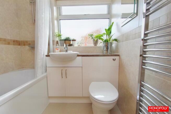 Bathroom.jpg