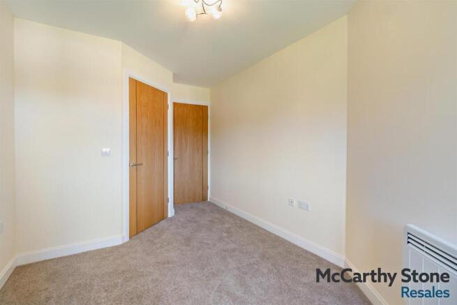 1 bed Apartment for sale Image 11