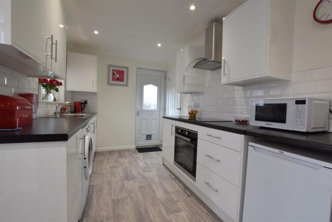 Kitchen angle 2