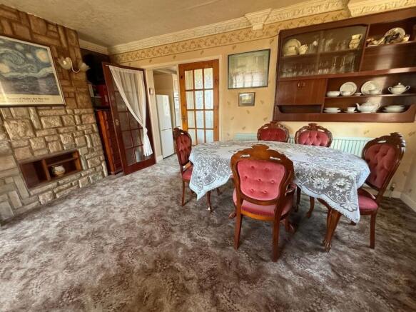 3 bed Semi-Detached for sale Image 4
