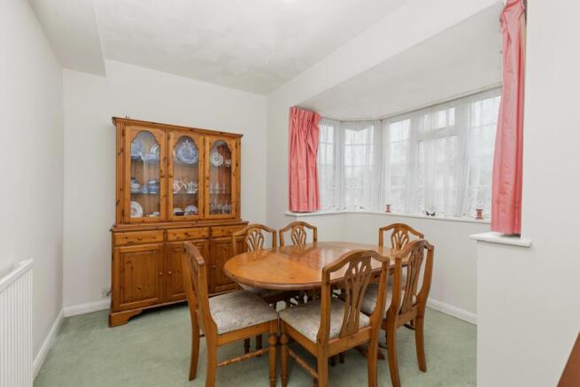 Bedroom 2 / Dining Room
