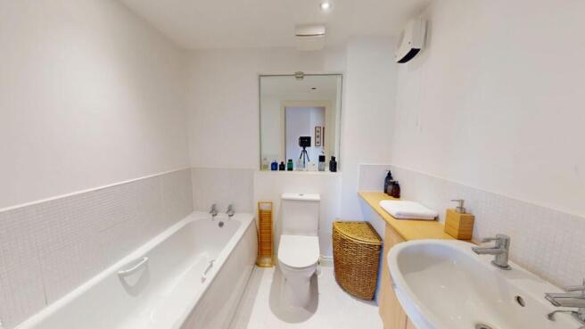 2 bed Apartment for sale Image 10