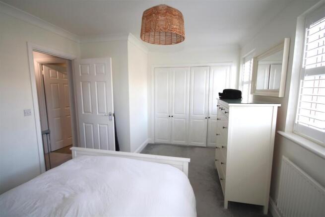 Bedroom 1b.JPG