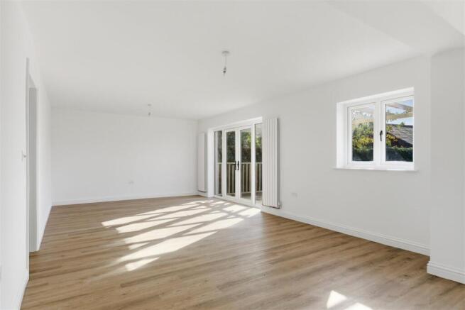 19 Halesworth Road 18.jpg