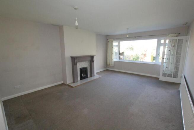 Woodside, Hertford Heath photo 2
