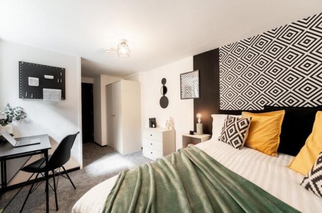 6 bed Not Specified to rent Image 6