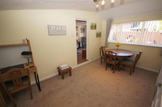 Bedroom 4.JPG