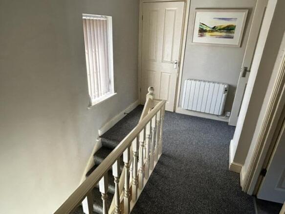 4 bed Semi-Detached for sale Image 9