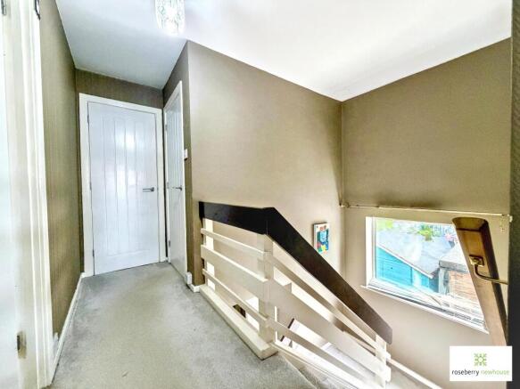 3 bed Link Detached House for sale Image 11