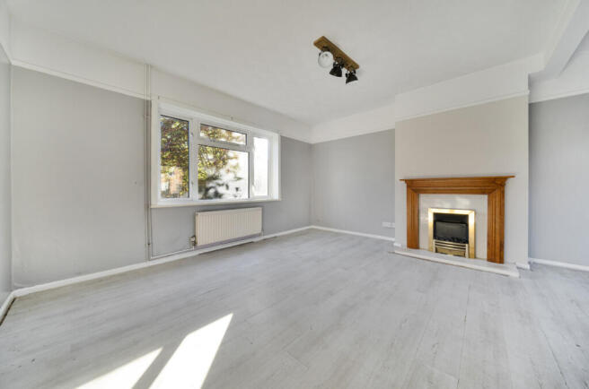 1357735-15-68da4b...