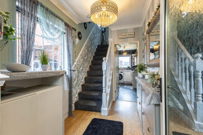 3 bed Semi-Detached for sale Image 6