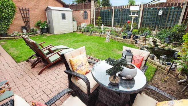 3 bed Detached Bungalow for sale Image 12