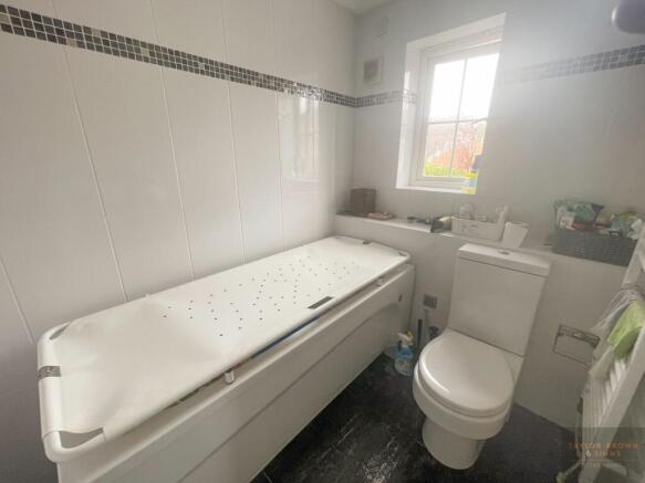 en suite 1.jpeg