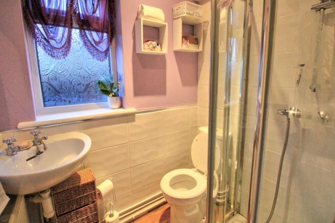 WC SHOWER ROOM
