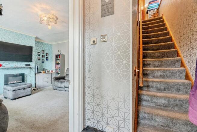 3 bed Semi-Detached for sale Image 10
