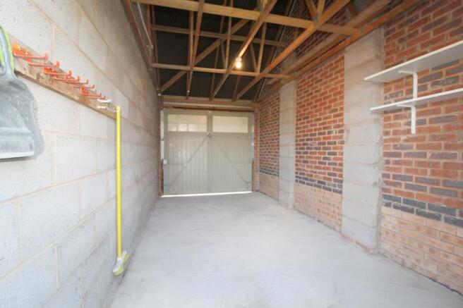 IMG_8134 garage.JPG
