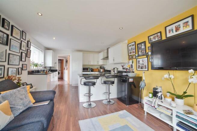 Kitchen / living