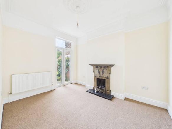 3 bed Terraced for sale Image 5