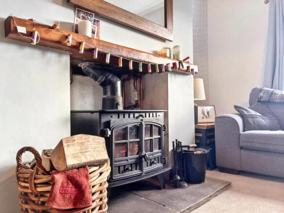 3 bed Terraced for sale Image 7