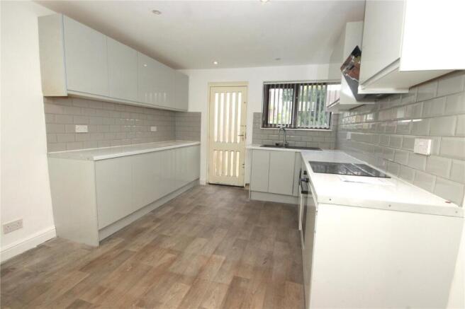 Birbeck Walk, Kirkby, L33 photo 4