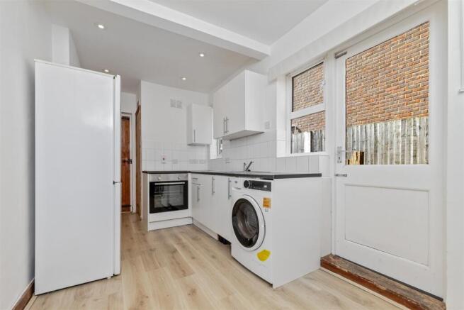 House in St Albans, Marshalswick, Sandridge - View 4