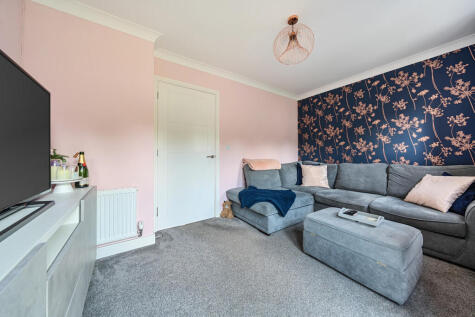 Brompton Drive, Bradford, BD10