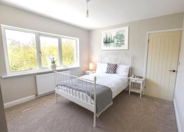 3 bed Semi-Detached for sale Image 5