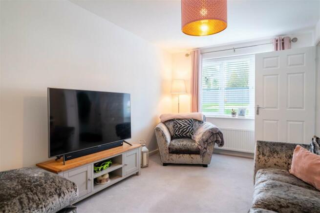 Living Room-3.jpg
