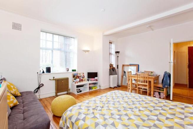 Studio for sale Belsize Grove, Belsize Park NW3