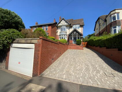 CRADLEY HEATH, Barrs Road