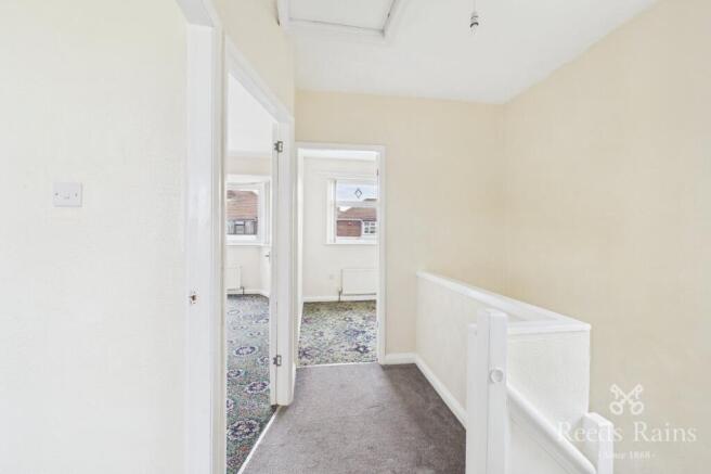 3 bed Semi-Detached for sale Image 10