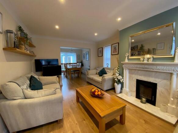 Living Room.jpg