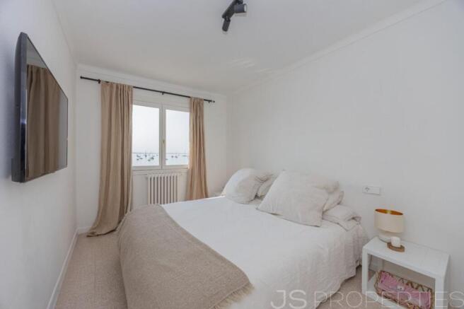 FANTASTIC APARTMENT ON THE FRONT LINE OF THE PORT OF POLLENSA