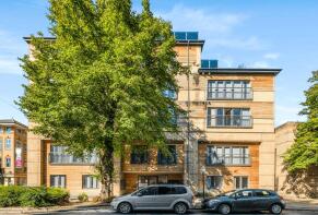 Flat 1, 12 The Coppice, The Grove, Slough SL1 1QP