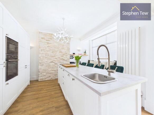 Living / Dining Kitchen