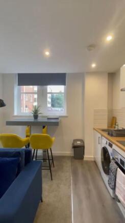 1 bed Apartment to rent Image 5