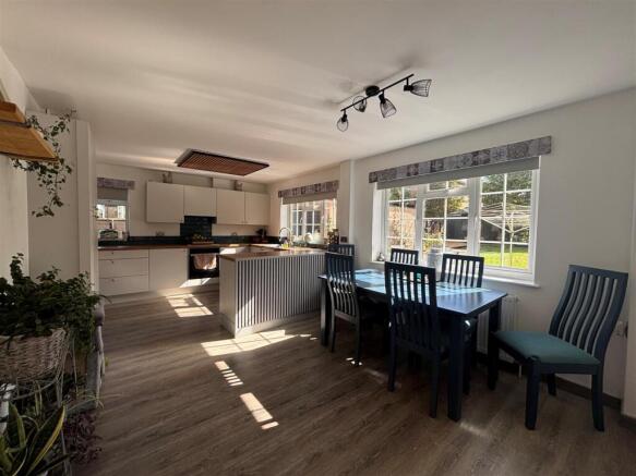 kitchen--diner......jpg
