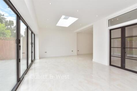 Cobham Road, Leatherhead, Surrey