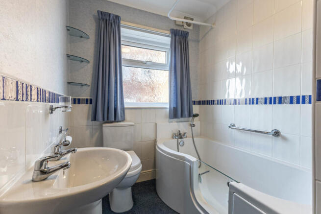 3 bed Semi-Detached for sale Image 9