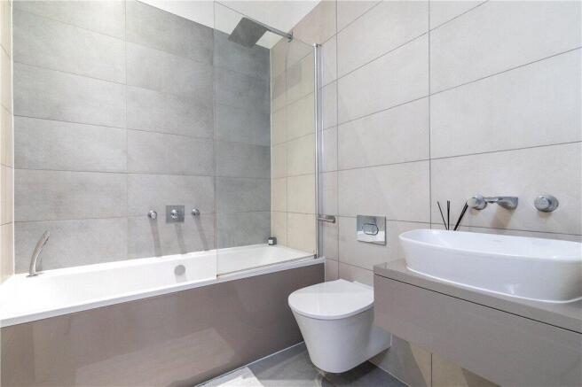 2 bed Apartment for sale Image 8