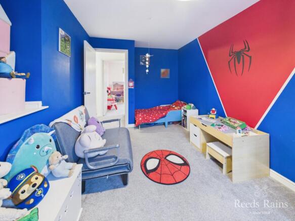 4 bed Detached for sale Image 12