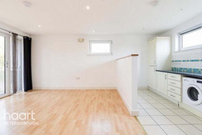 1-bed flat on Cubitt Way, Peterborough, £90,000