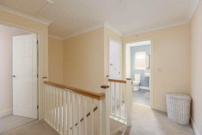 Michaelmas Road 10 Landing.jpg