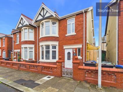 Queensway, Blackpool, FY4