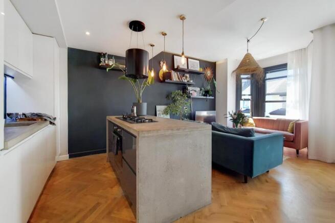 4_Kitchen-Reception-2.jpg
