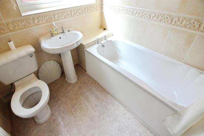 3 bed Semi-Detached Bungalow for sale Image 6