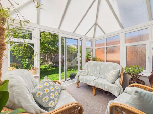 3 bed Semi-Detached for sale Image 7