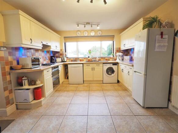 EXTENDED And Modern Fitted Kitchen 997