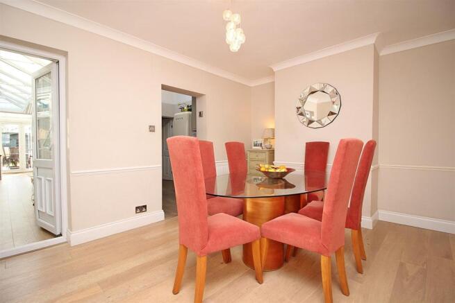 Dining room.JPG