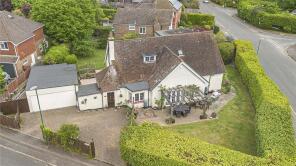 74 Four Gables, Ashenground Road, Haywards Heath RH16 4QD